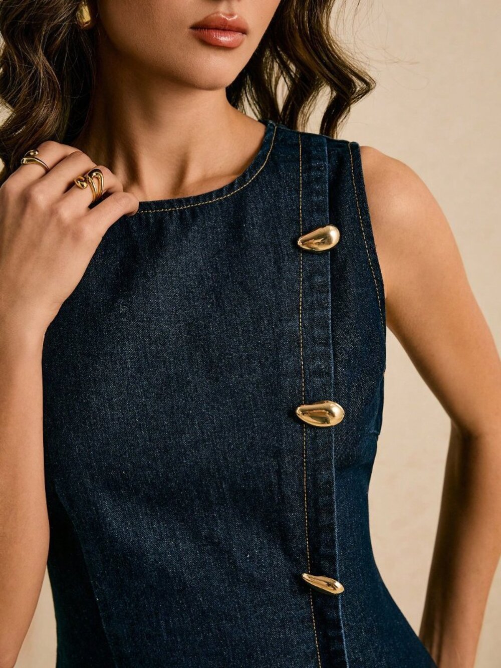 Dark Wash Casual Women's Sleeveless Button-Front Short Dress with Fitted Waist - Picture 5 of 8